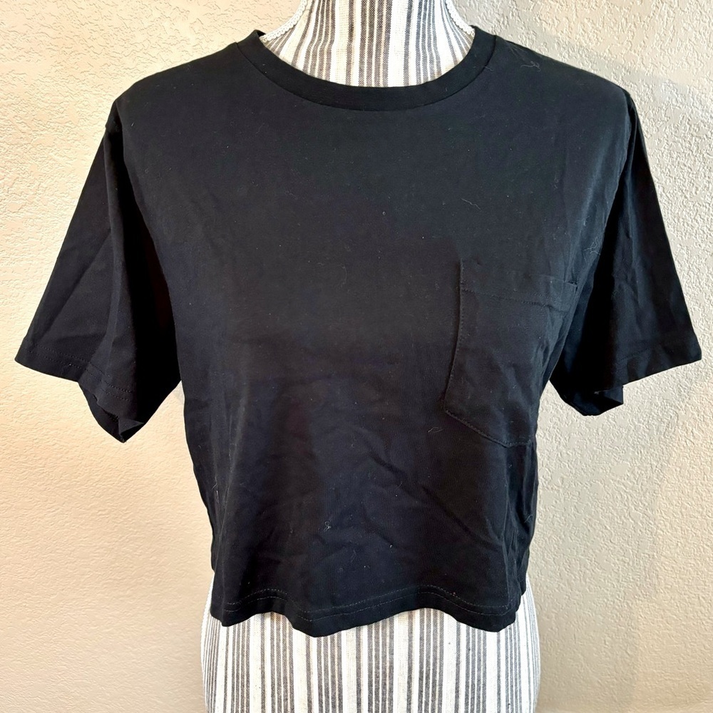 NEW Fashion Nova Crop Top Large Black Short Sleev Cropped T-Shirt Cotton Pockets